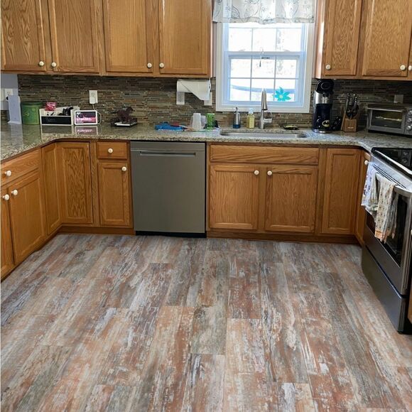 24 Rustic Farmhouse Vintage Wildflower White Round Porcelain Knobs- Set of 24 - Picture 3 of 9